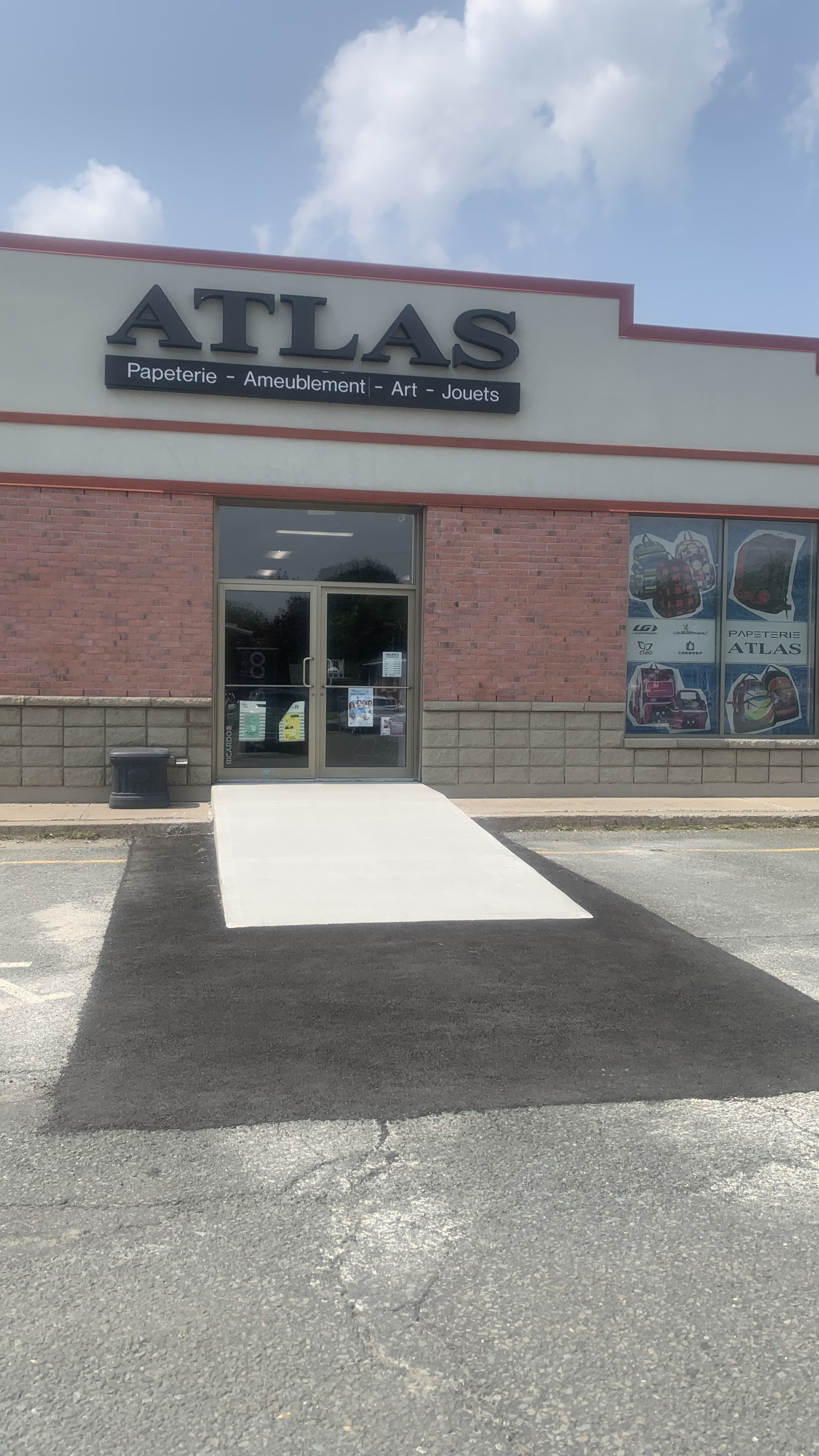 Rampe d'accès Papéterie Atlas